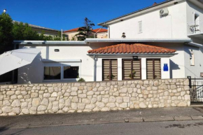 Holiday house with a parking space Novi Vinodolski - 17533
